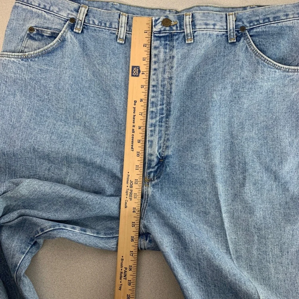 VTG Wrangler Rugged Wear Jeans Mens‎ 46x38 (44x35) Light Blue Straight USA Made